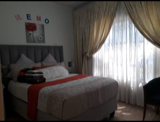 3 BEDROOM HOUSE FOR SALE IN RUSTENBURG NORTH